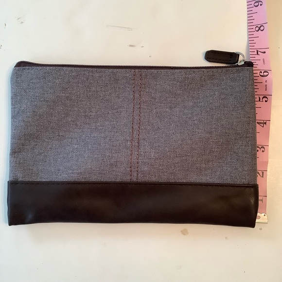 The Bridge Firene 1969 Lufthansa Business Class Amenity Zip Pouch - Picture 4 of 6